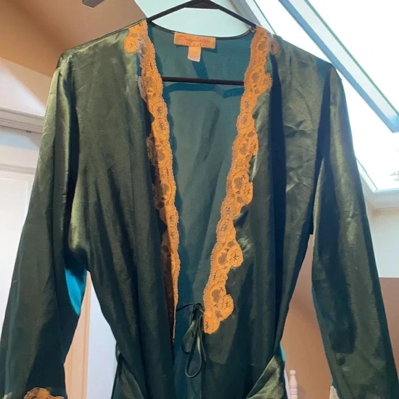 *Final Price* Oscar De La Renta Emerald Green Lingerie Robe Size Small GUC - Picture 2 of 5